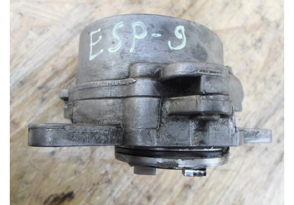 Вакуумний насос Renault Espace IV, Trafic II, Master II, Laguna II, Vel Satis 2.2, 2.5 dci, 8200102535